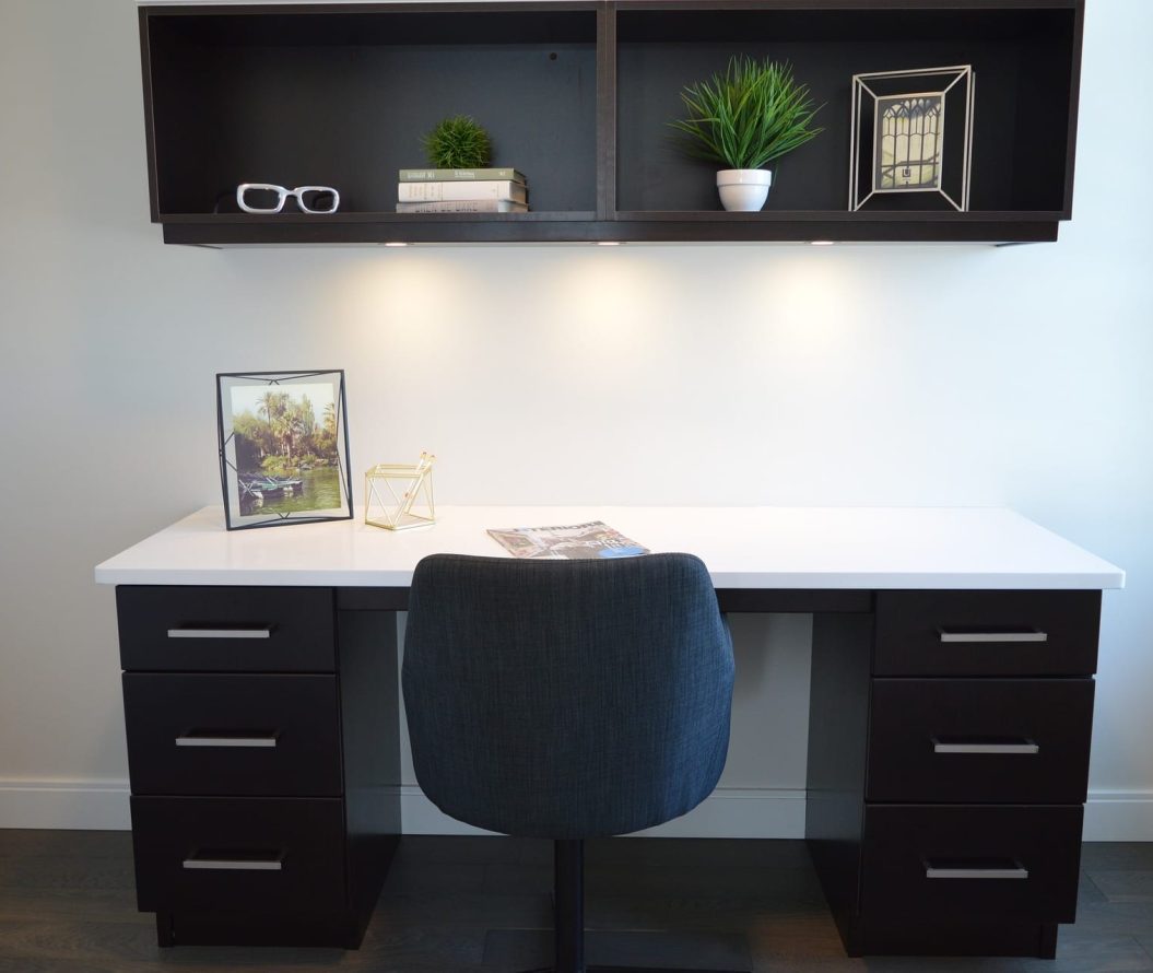 clean desk, plants, photo, chair, sunglasses