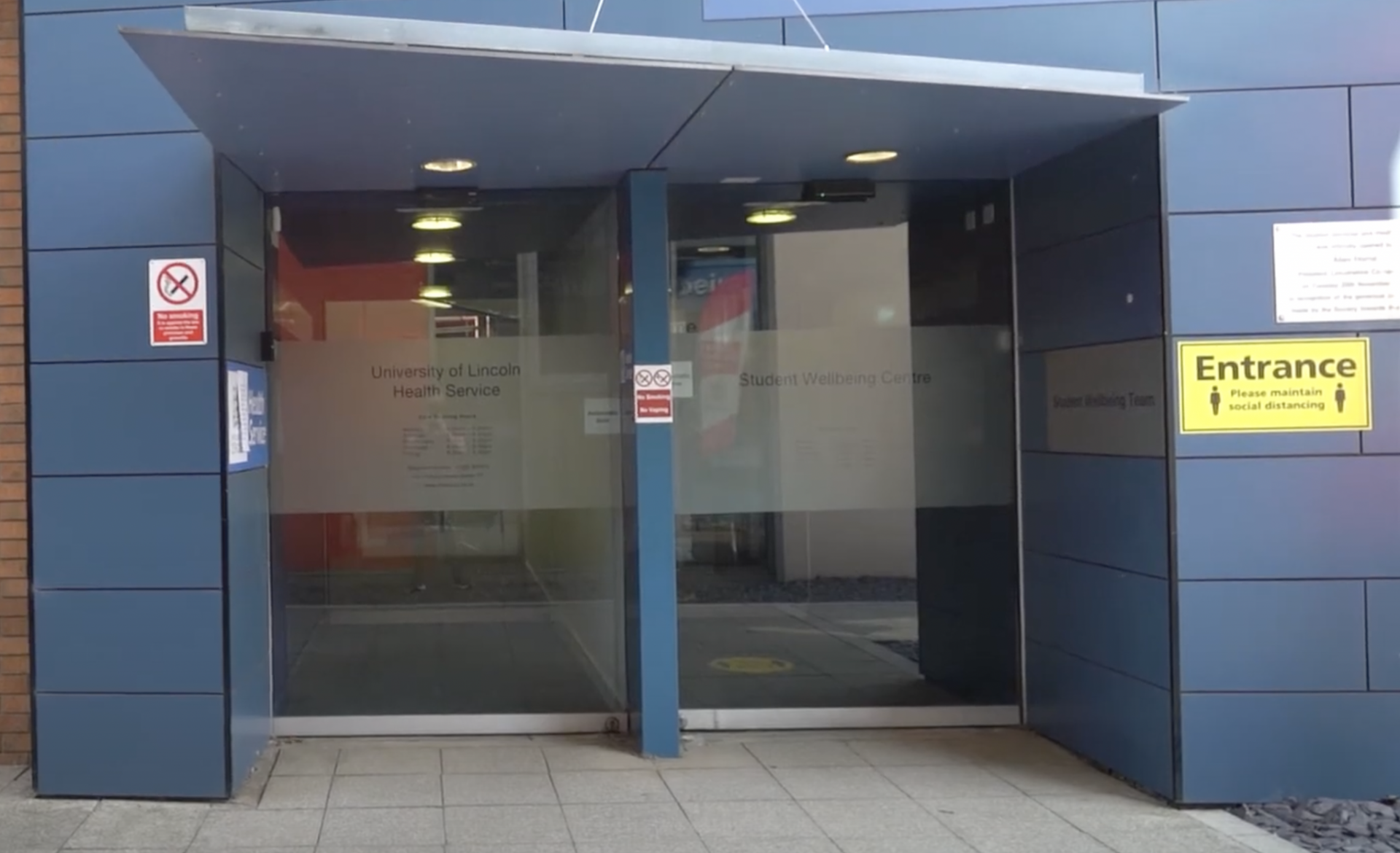 The doors to the Lincoln Health Service